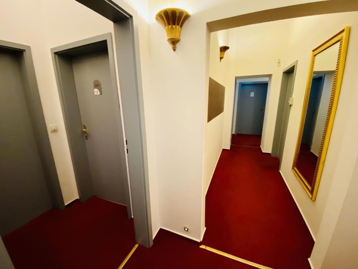 Doppelzimmer Bar, Direkt Am Alten Strom Rostock Exterior foto