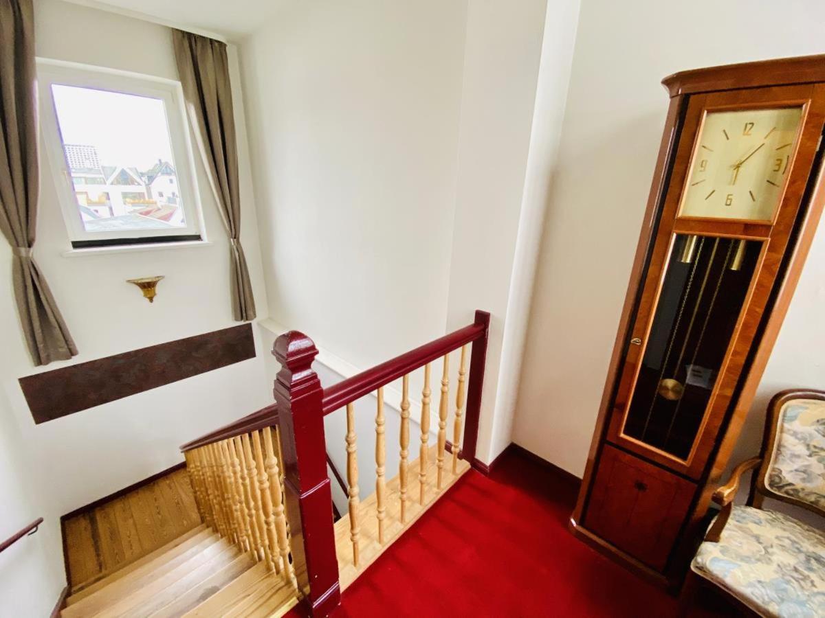 Doppelzimmer Bar, Direkt Am Alten Strom Rostock Exterior foto